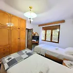 Marbi Ferienhaus Gjirokastër