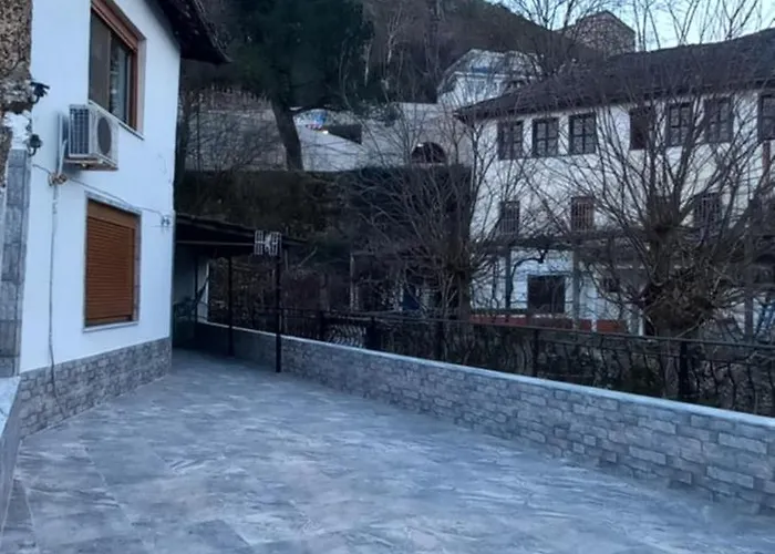 Marbi Gjirokastër
